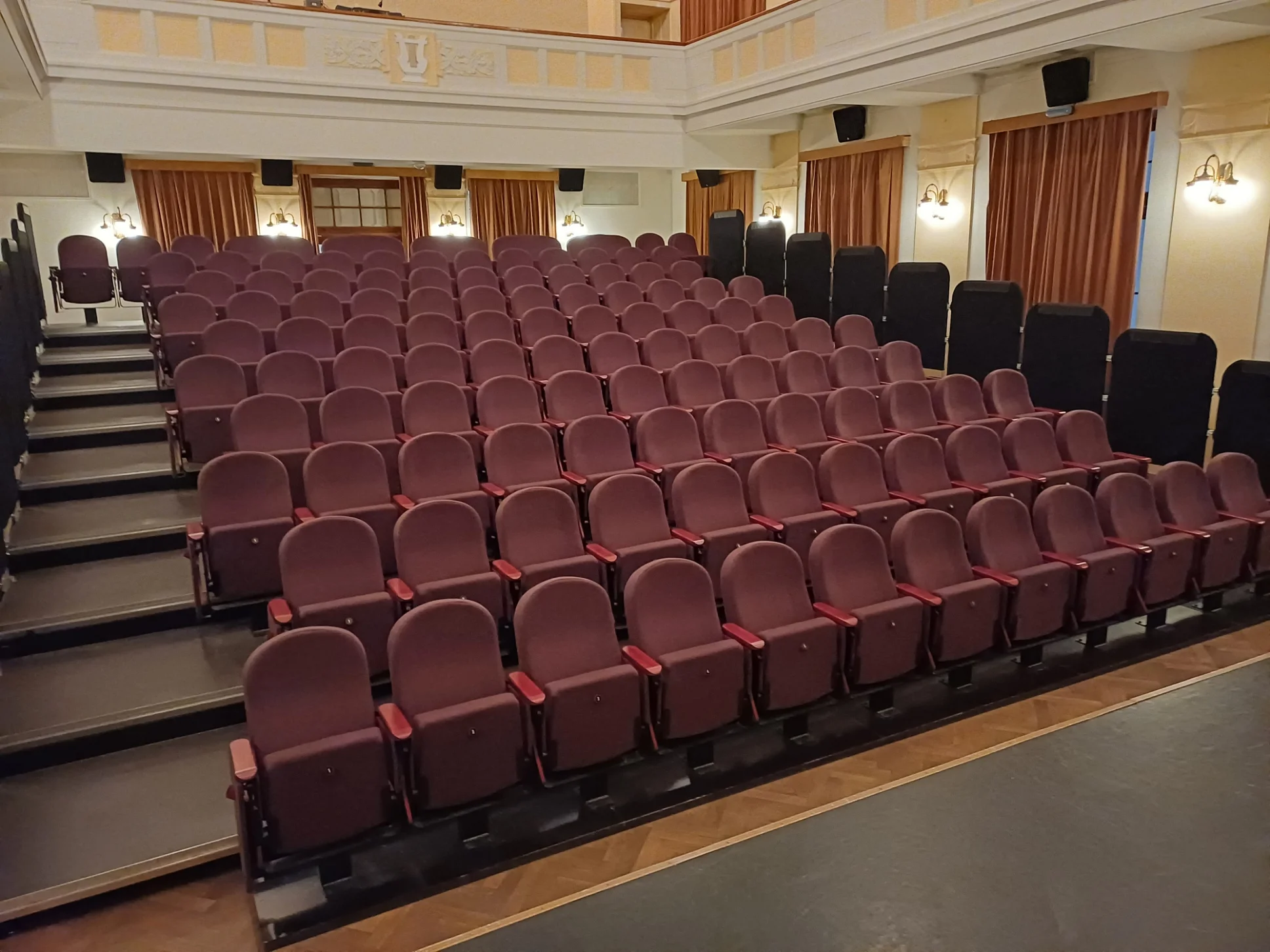 Vstupenka na představení R.U.R. 2.025 v Divadle Za plotem - Obrázek 3