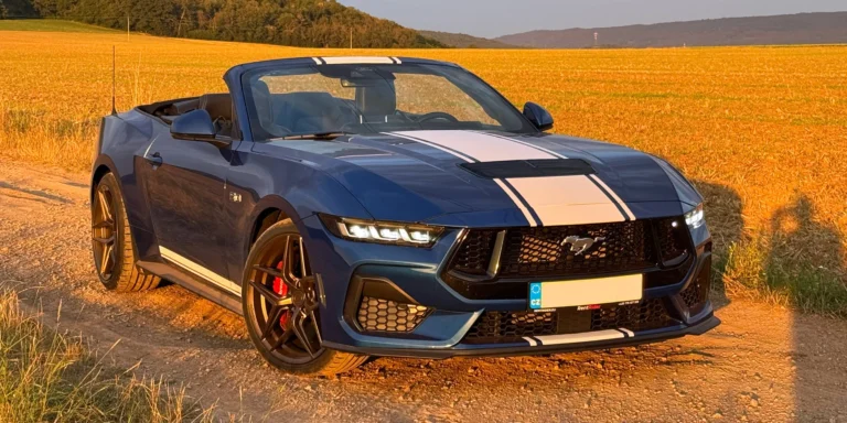 Jízda ve Fordu Mustang GT 5.0 V8 Cabrio s 446 koňmi: 2 hod. i celý den