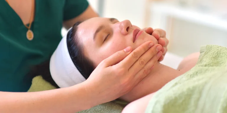 Relax pro tělo i mysl: masáž sportovní, regenerační, balijská, španělská, čínská nebo lymfatická