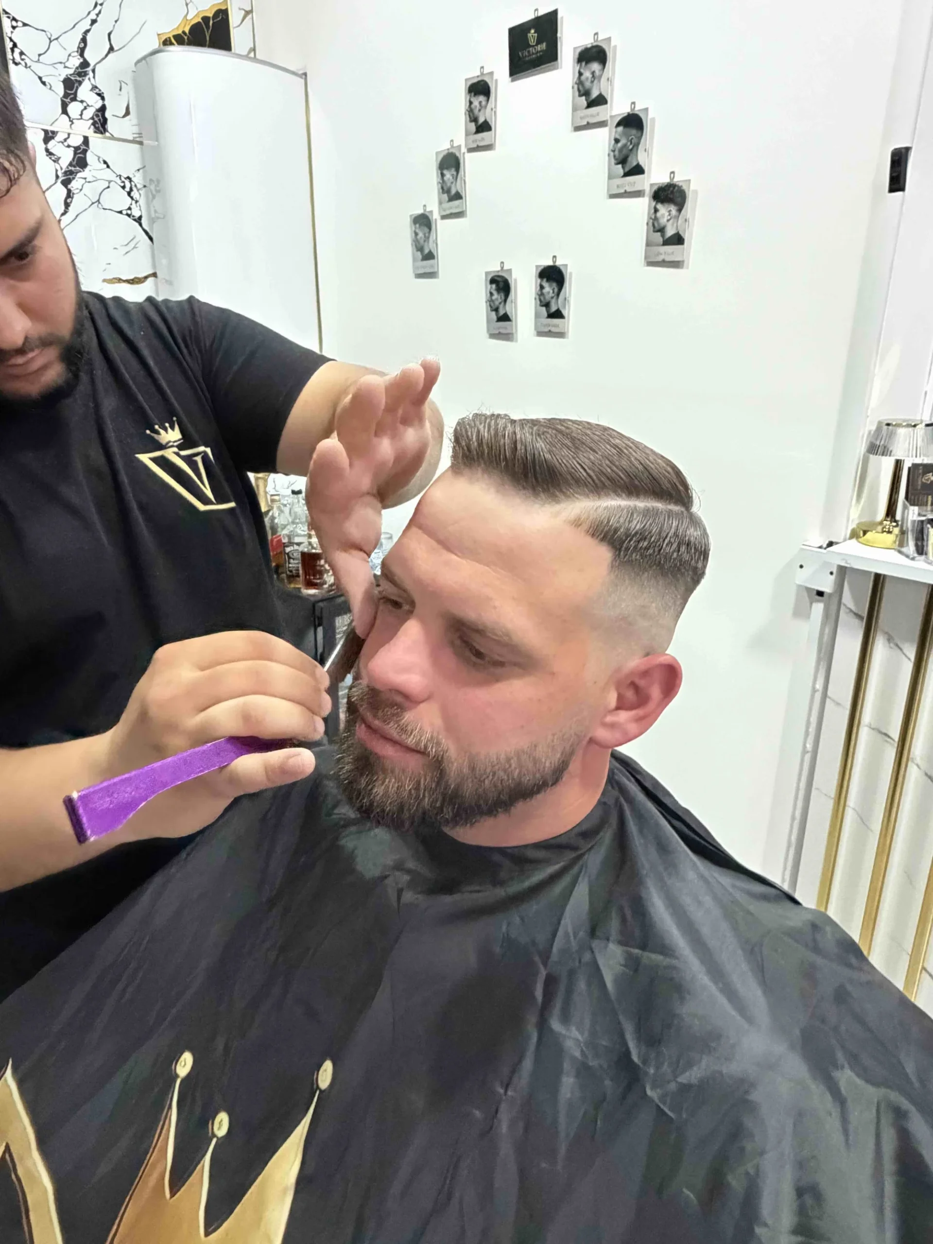 Pánové, rozmazlete se: střih vlasů, úprava vousů či kompletní péče Premium - Obrázek 4