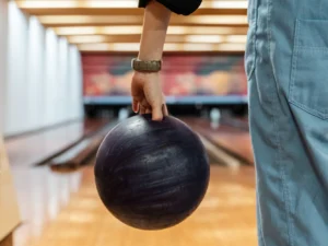 Bowling pro partu přátel: 1 hodina hry až pro 8 osob